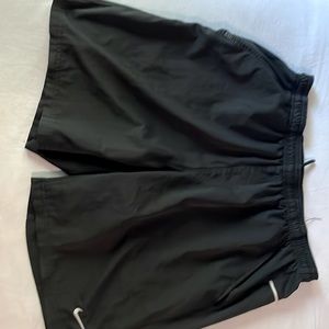 Nike tennis large short